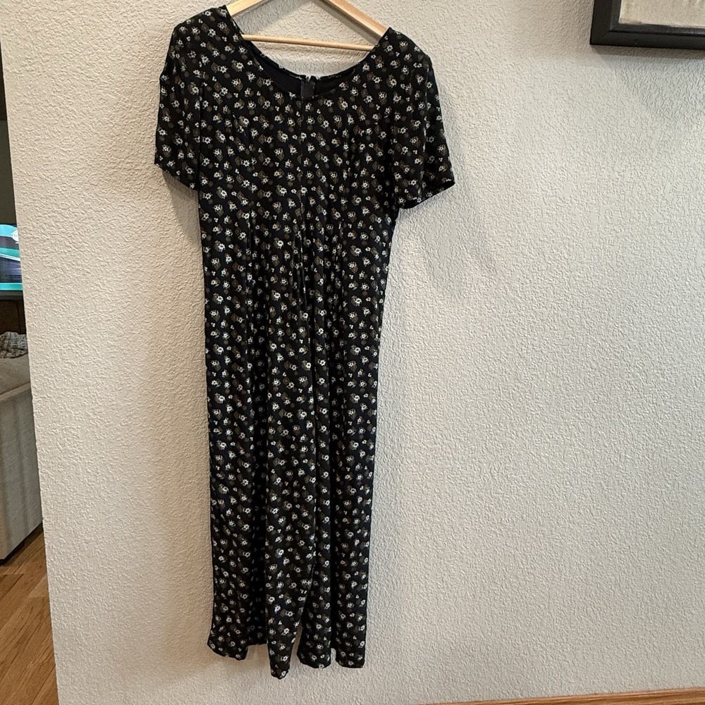 VTG Floral Wide Leg Jumpsuit • Short Sleeve Black • Small/Med • ALL THAT JAZZ